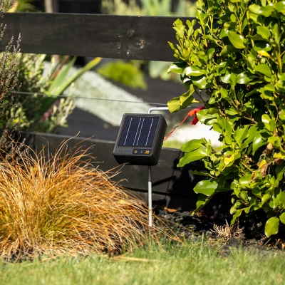 Gallagher S6li Solar Energiser with Battery (0.08J - Solar) - Image 5